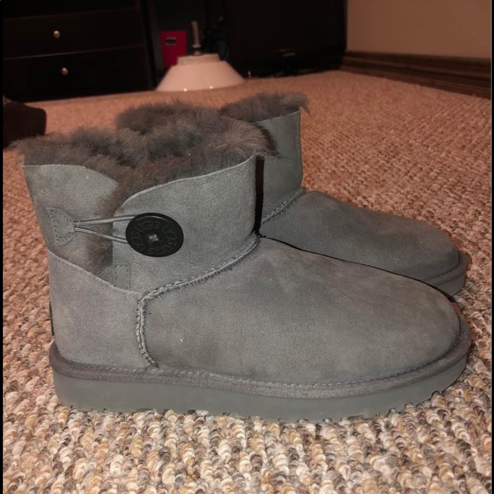 UGG woman’s boots size 6